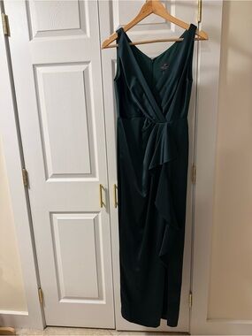 Adrianna Papell Deep Green V-Neck Sleeveless Maxi Dress